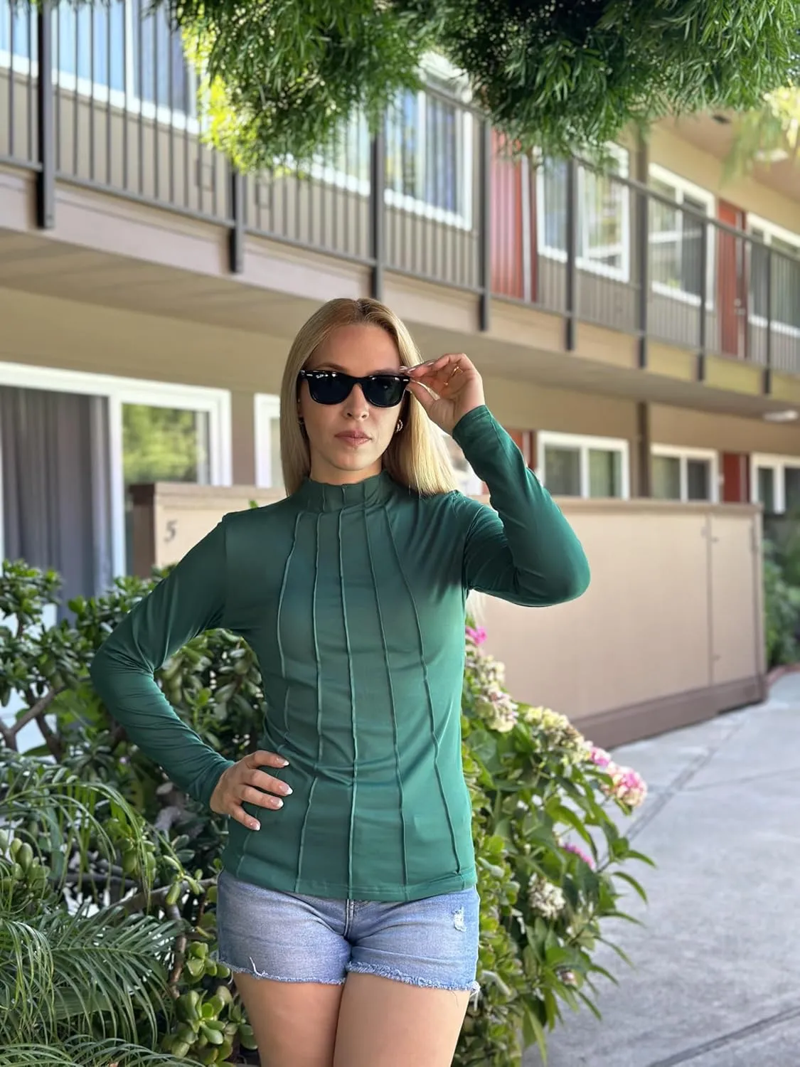 Zeagoo Womens Long Sleeve T Shirts Casual Mock Neck Tops Fall Pleated Blouses Basic Trendy Clothes 2024